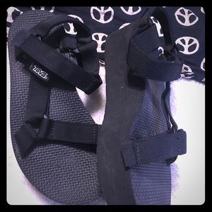 Teva like new wedge sandals